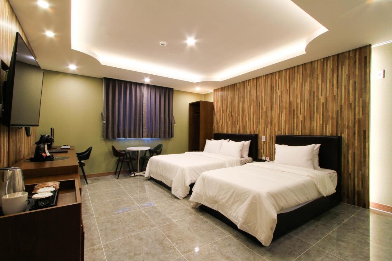 The King Hotel Busan Bagian luar foto